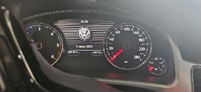 Volkswagen Touareg, 2015