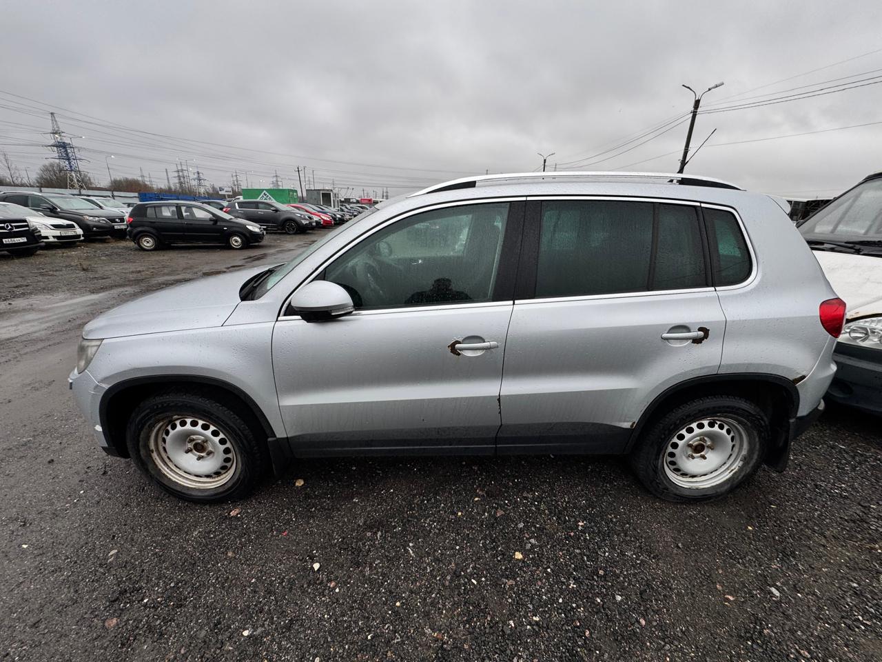 Volkswagen Tiguan, 2010